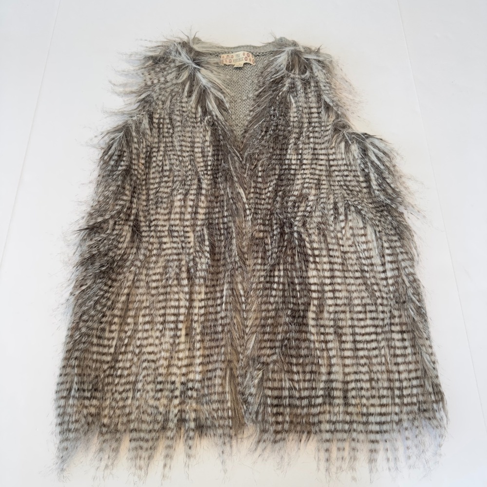 Pink Republic Faux Fur Feathers Vest Women Med Gray Striped Knit Back Open Front